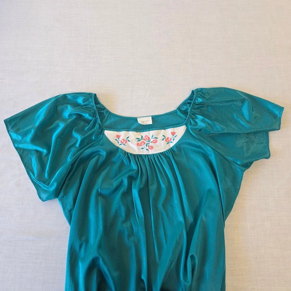 Milco Nightgown Vintage Floral Embroidered‎ Shimmer Teal Large Lounge Dress 70s
